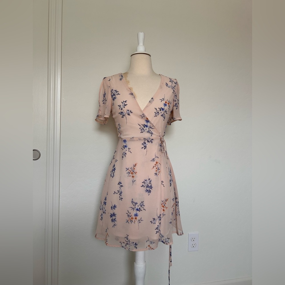 Emory Park Blush and Navy Floral Mini Dress